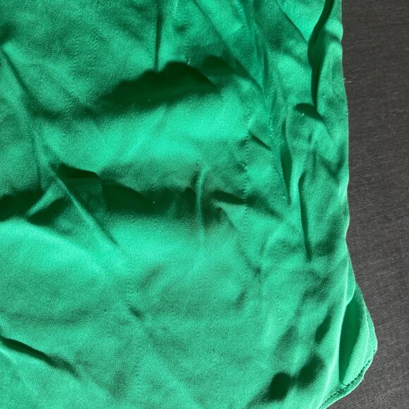 Milly Blouse Womens Small Green Silk Blend Short Sleeves V-Neck Hi-Low Casual - Picture 12 of 12